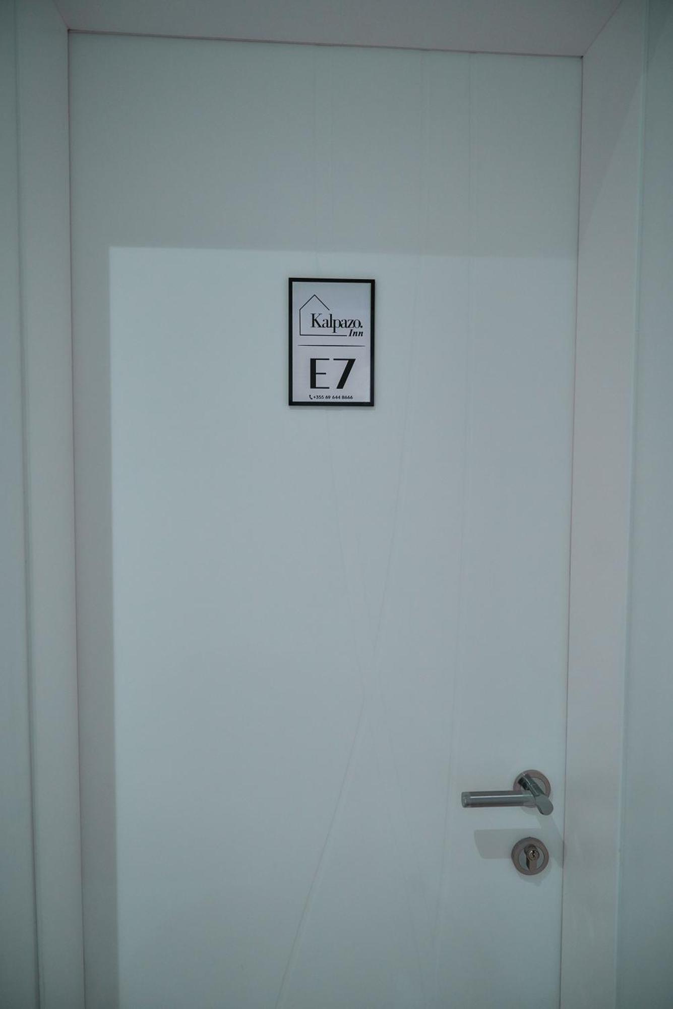 Kalpazo Inn Tirana Esterno foto