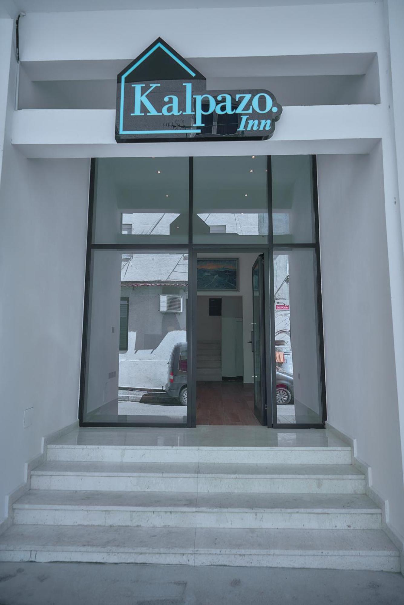 Kalpazo Inn Tirana Esterno foto
